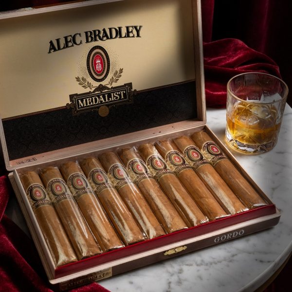 Alec Bradley Medalist Gordo Puro – 10’lu Kutu ürün görseli
